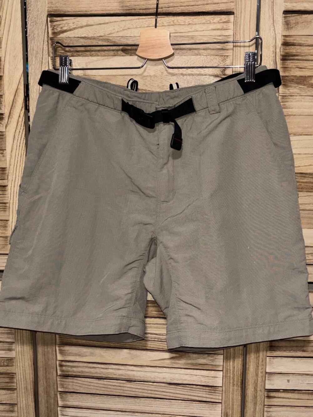 The North Face Women's Hiking Shorts Taupe Tan Nylon Belted Cargo Size L